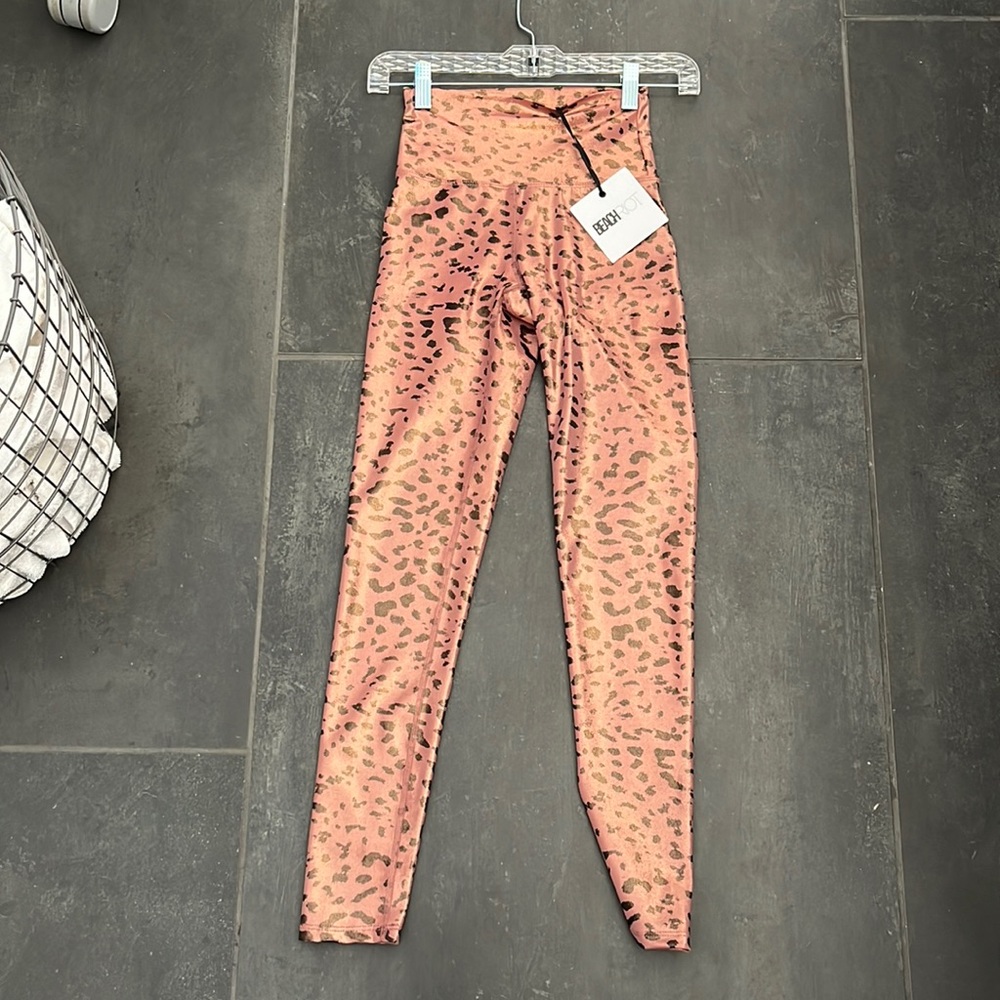 Beach riot leopard leggings